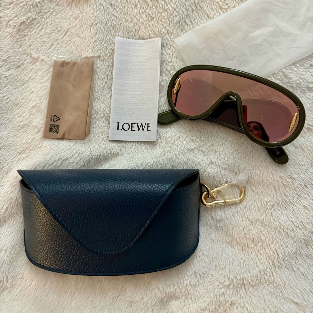 Authentic Loewe Wave Mask Sunglasses, Khaki Green